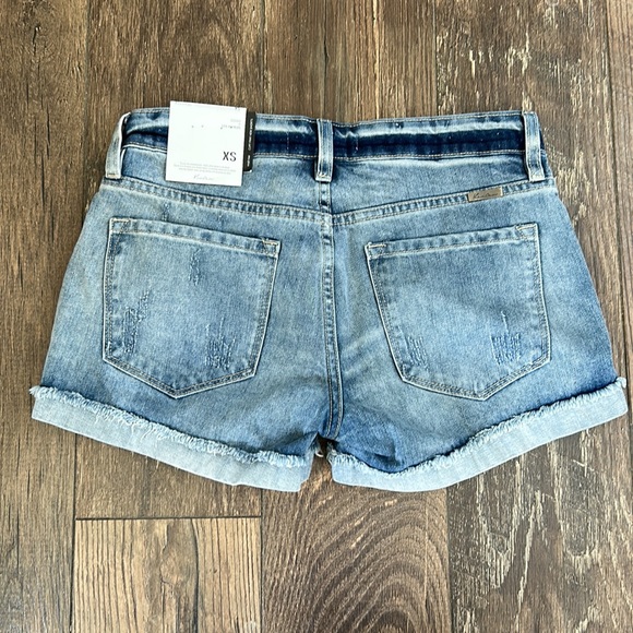 Kancan denim shorts! - Picture 2 of 4